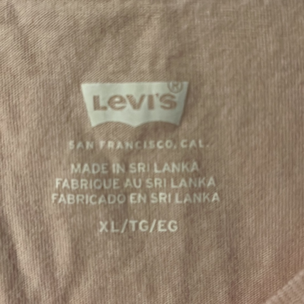 Levi’s, short sleeve, pink T-shirt, size X-large - Picture 5 of 5